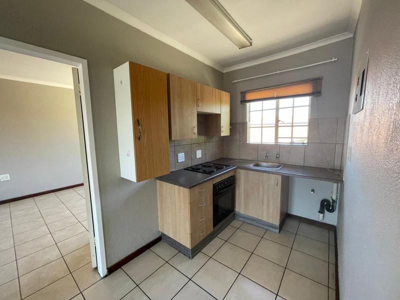 To Let 2 Bedroom Property for Rent in Die Bult North West